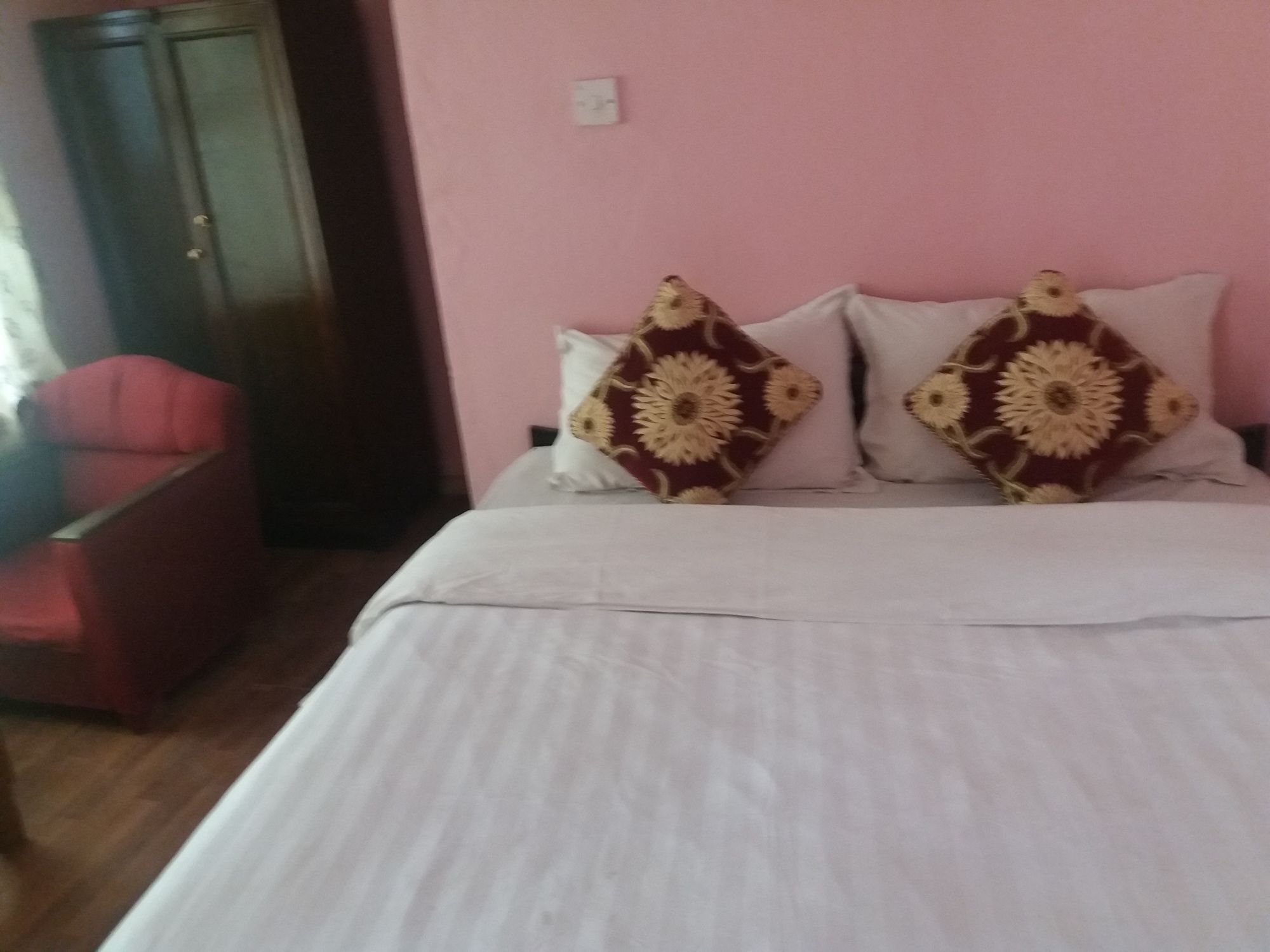 Kings Land Hotel Kathmandu Exterior foto